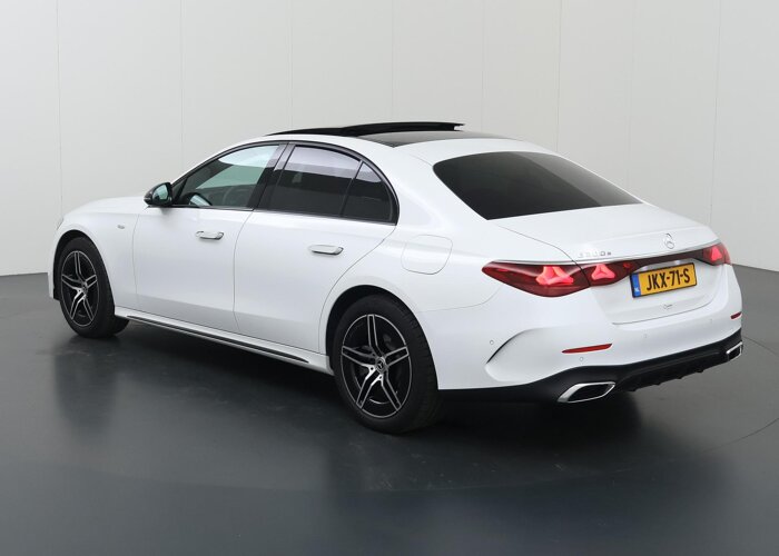 Mercedes-Benz E-Klasse 300 e AMG Line