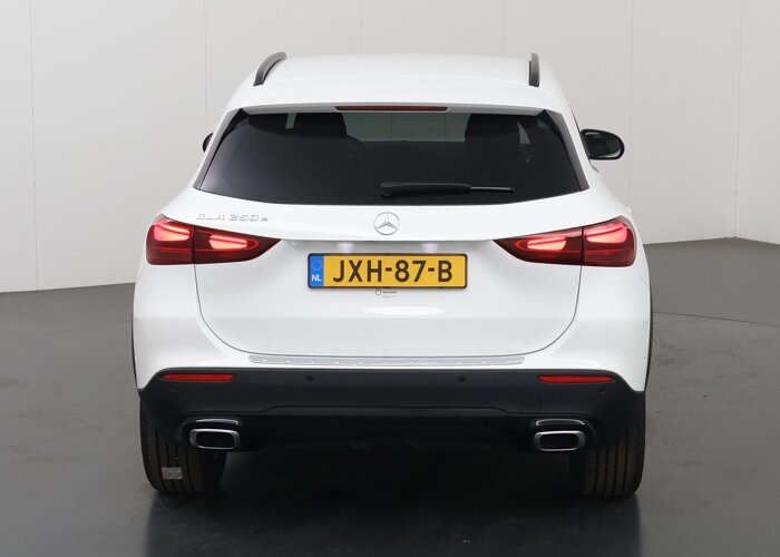 Mercedes-Benz GLA 250 e Luxury Line