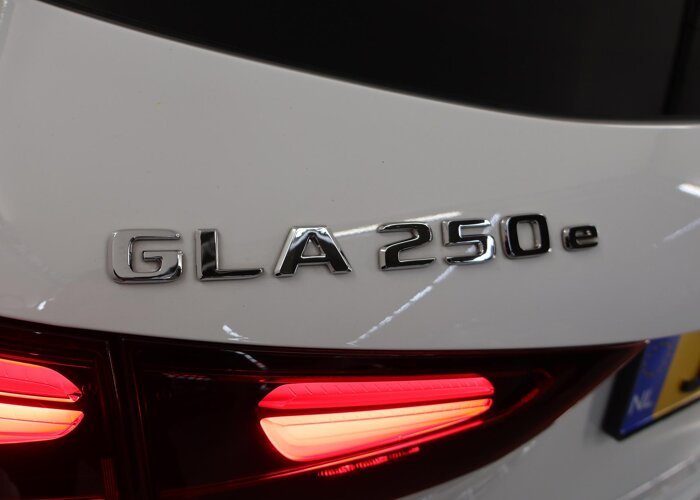 Mercedes-Benz GLA 250 e Luxury Line