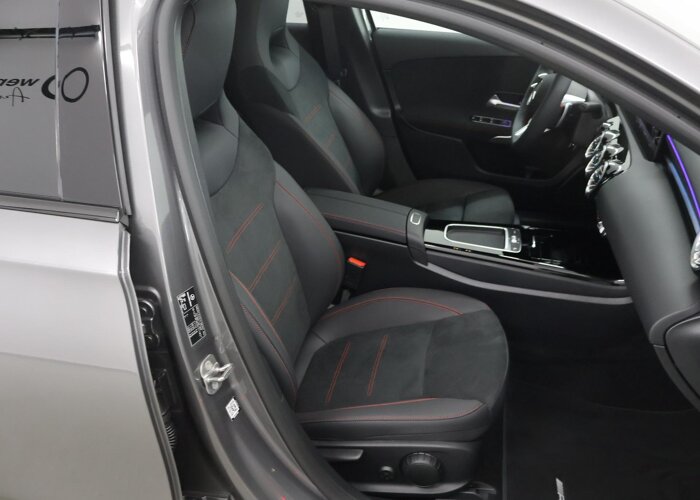 Mercedes-Benz A-Klasse 250 e Star Edition AMG Line