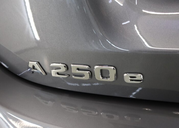 Mercedes-Benz A-Klasse 250 e Star Edition AMG Line