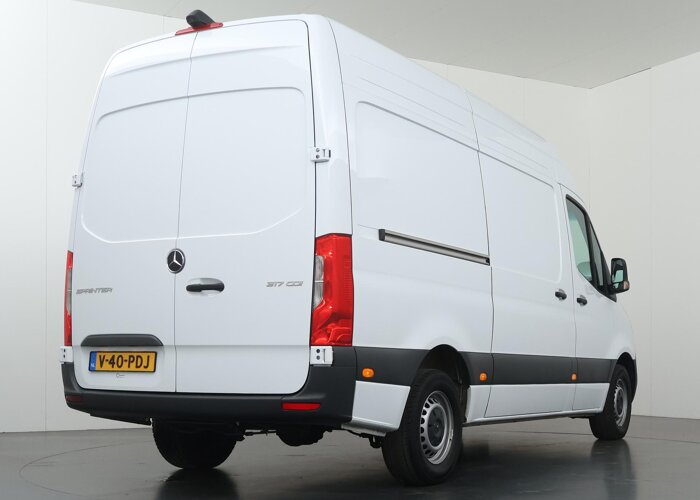 Mercedes-Benz Sprinter 317 CDI L2 H2 Pro