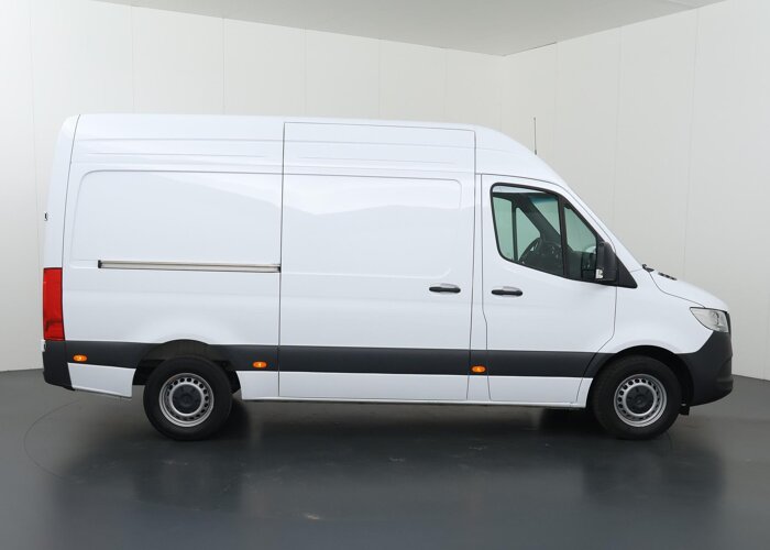 Mercedes-Benz Sprinter 317 CDI L2 H2 Pro