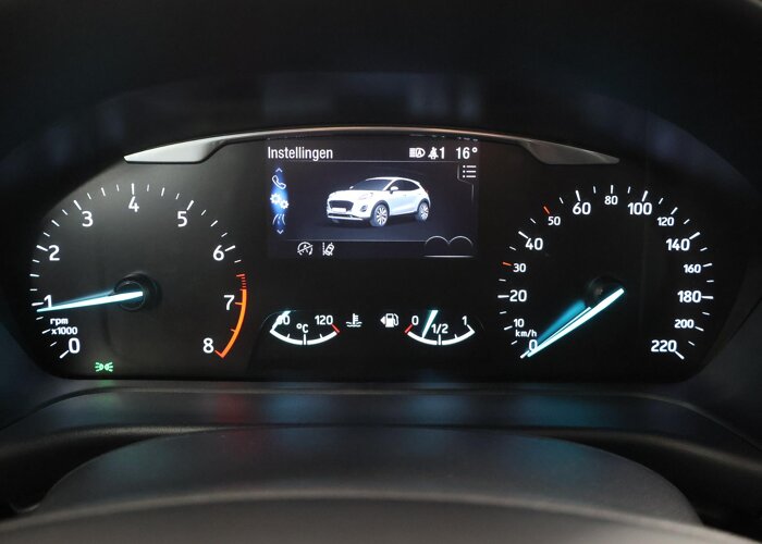 Ford Puma 1.0 EcoBoost Hybrid Titanium