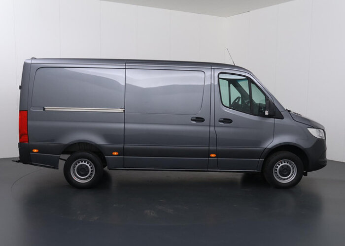 Mercedes-Benz Sprinter 317 CDI | L2 H1 | PRO | AUTOMAAT | 3500 KG. AHW |