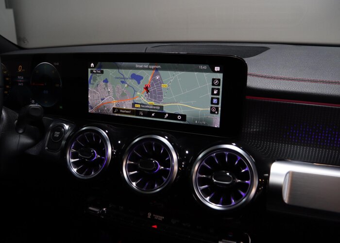 Mercedes-Benz EQB 300 4MATIC AMG Line 67 kWh