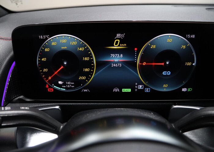 Mercedes-Benz EQB 300 4MATIC AMG Line 67 kWh