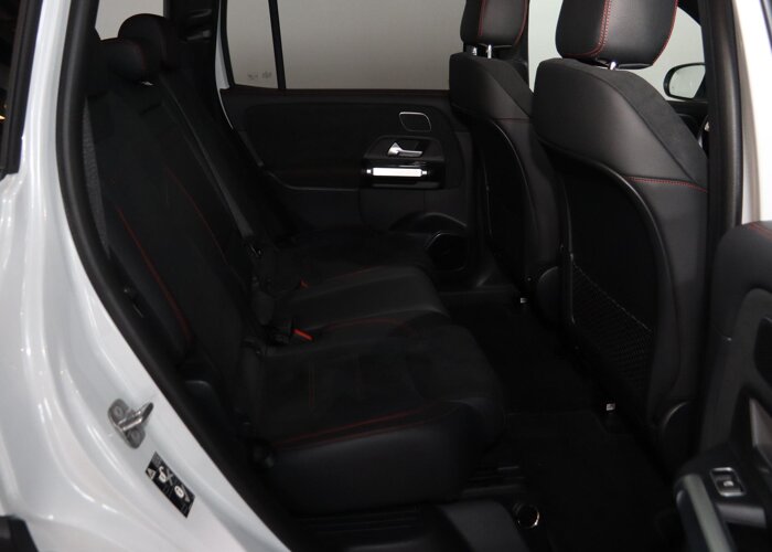 Mercedes-Benz EQB 300 4MATIC AMG Line 67 kWh