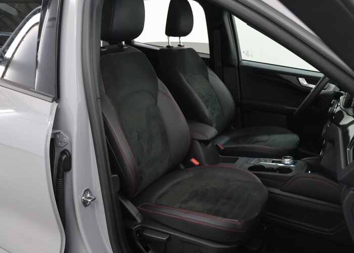 Ford Kuga 2.5 PHEV Graphite Tech Edition