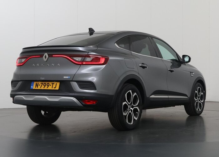 Renault Arkana 1.6 E-Tech Hybrid 145 Intens