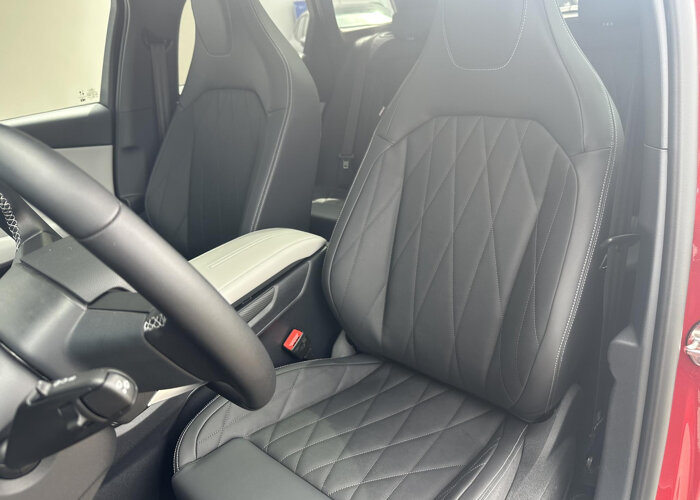 Ford Explorer Premium Extended Range RWD 77 kWh