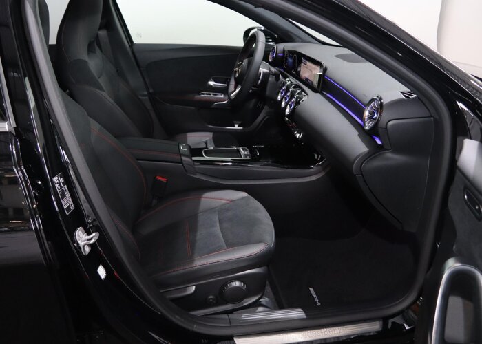 Mercedes-Benz A-Klasse 250 e Business Solution AMG