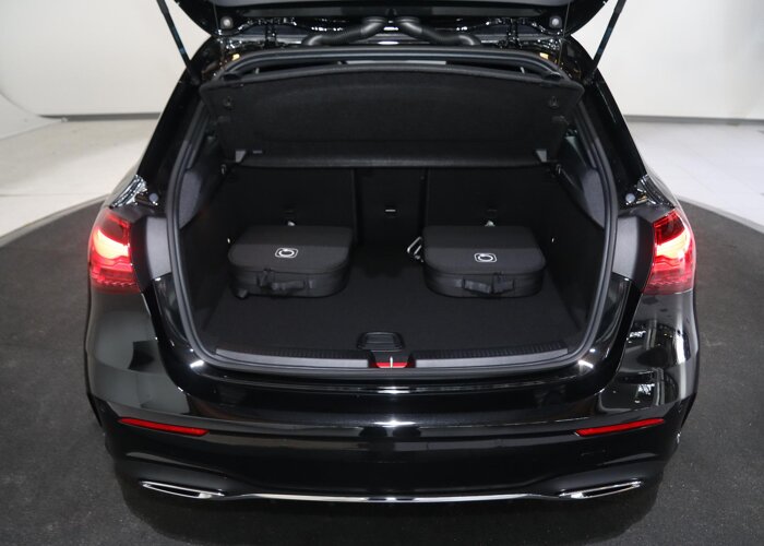 Mercedes-Benz A-Klasse 250 e Business Solution AMG