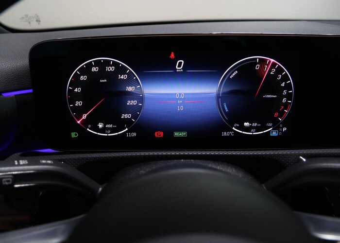 Mercedes-Benz A-Klasse 250 e Business Solution AMG