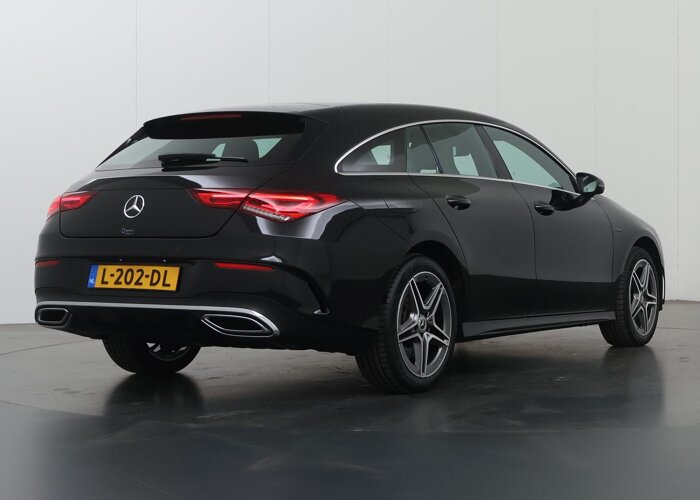 Mercedes-Benz CLA-Klasse Shooting Brake 250 e Premium