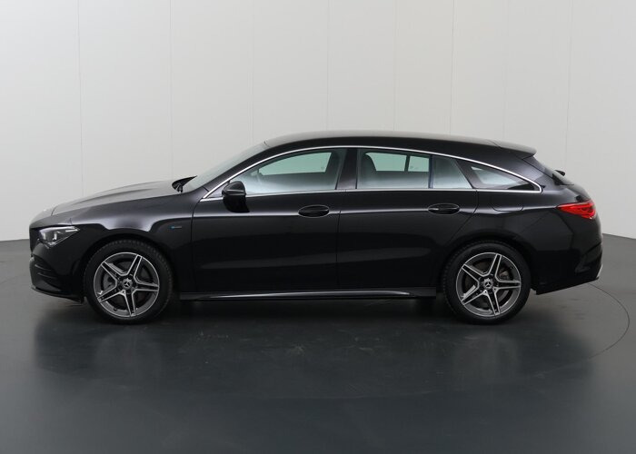 Mercedes-Benz CLA-Klasse Shooting Brake 250 e Premium