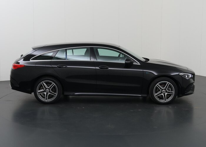 Mercedes-Benz CLA-Klasse Shooting Brake 250 e Premium