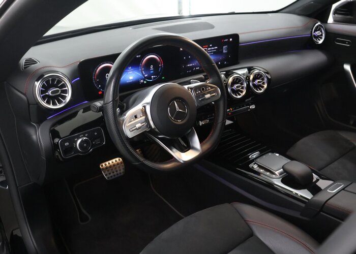 Mercedes-Benz CLA-Klasse Shooting Brake 250 e Premium