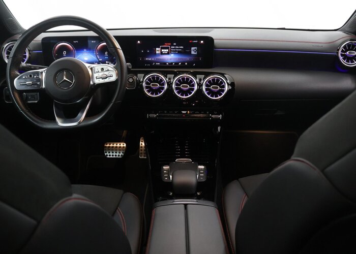 Mercedes-Benz CLA-Klasse Shooting Brake 250 e Premium