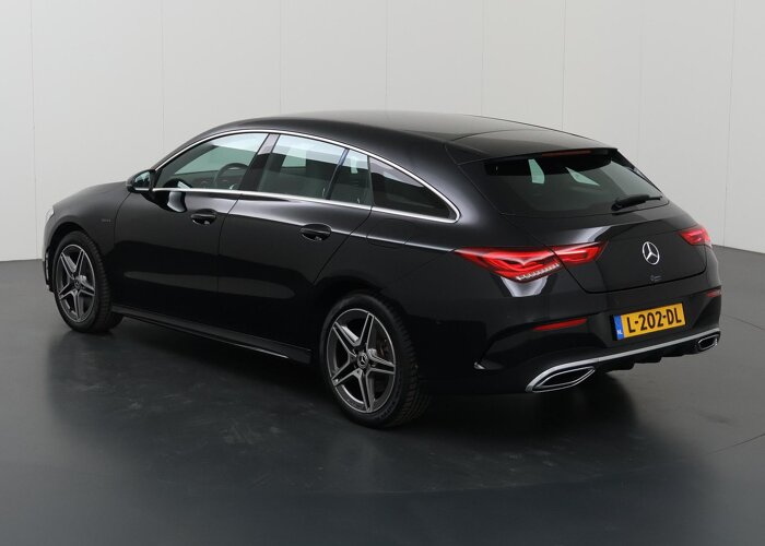 Mercedes-Benz CLA-Klasse Shooting Brake 250 e Premium