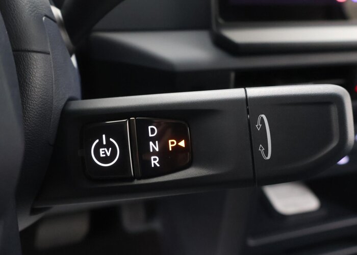 Kia PV5 ESSENTIAL | LONGE RANGE | 71.2 kWh | 416 KM WLTP |
