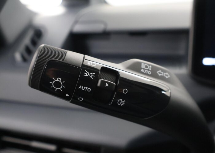 Kia PV5 ESSENTIAL | LONGE RANGE | 71.2 kWh | 416 KM WLTP |
