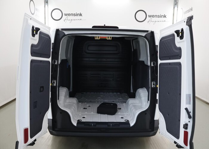 Kia PV5 ESSENTIAL | LONGE RANGE | 71.2 kWh | 416 KM WLTP |