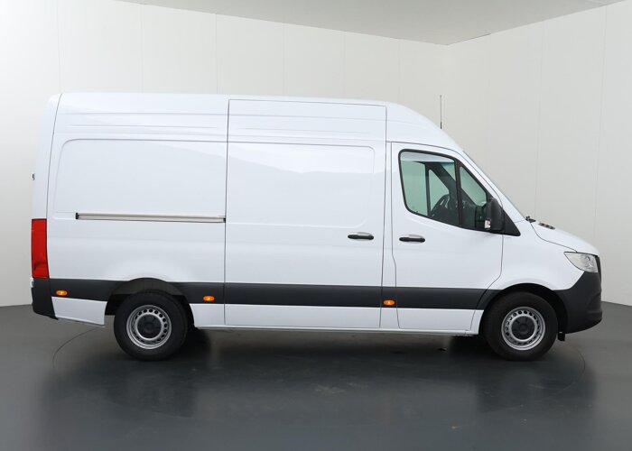 Mercedes-Benz Sprinter 317 CDI L2 H2 Pro