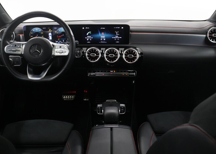 Mercedes-Benz CLA-Klasse Shooting Brake 220 Premium Plus