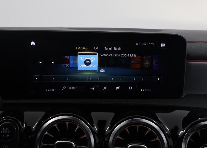 Mercedes-Benz CLA-Klasse Shooting Brake 220 Premium Plus
