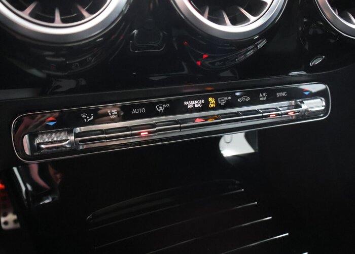 Mercedes-Benz CLA-Klasse Shooting Brake 220 Premium Plus