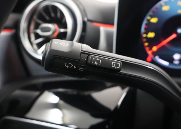 Mercedes-Benz CLA-Klasse Shooting Brake 220 Premium Plus