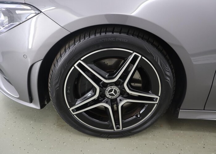 Mercedes-Benz CLA-Klasse Shooting Brake 220 Premium Plus