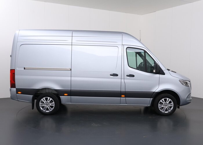 Mercedes-Benz Sprinter 319 CDI 190 PK | L2 H2 | AUTOMAAT | PRO |
