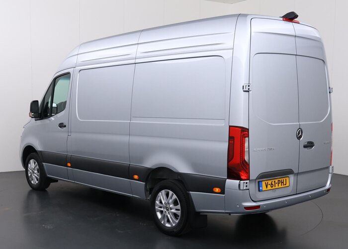 Mercedes-Benz Sprinter 319 CDI 190 PK | L2 H2 | AUTOMAAT | PRO |