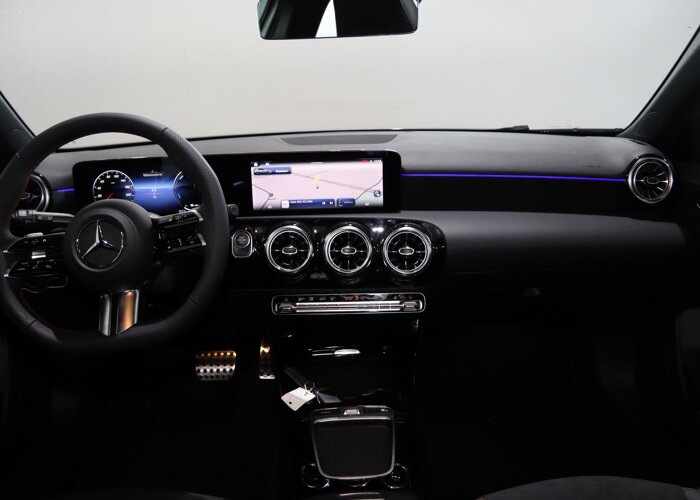 Mercedes-Benz A-Klasse 250e Business Solution AMG