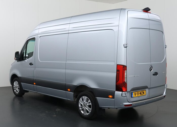 Mercedes-Benz Sprinter 319 CDI | L2 H2 | AUT. |