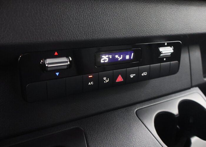 Mercedes-Benz Sprinter 319 CDI | L2 H2 | AUT. |