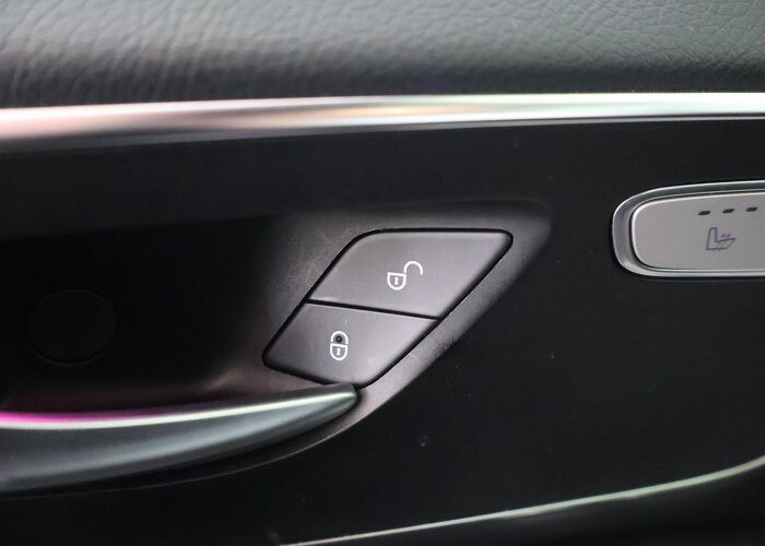 Mercedes-Benz V-Klasse 300d | XL L3 | AMG | 4-MATIC | DUBBEL CABINE |