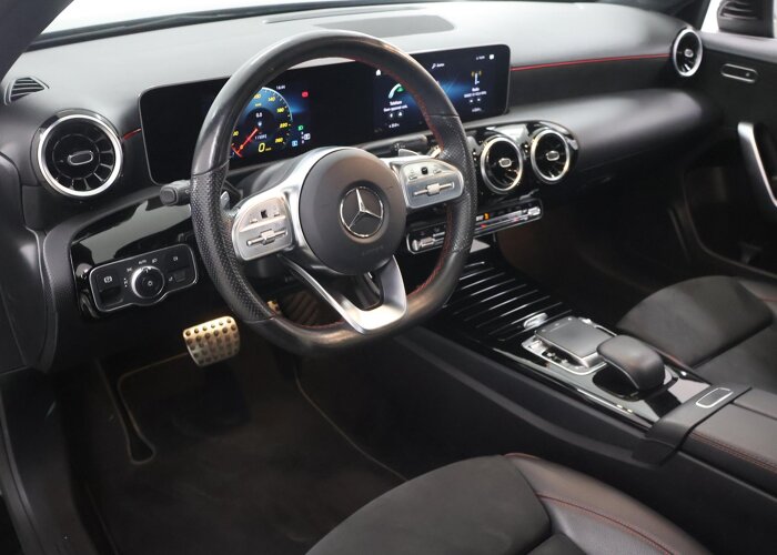 Mercedes-Benz A-Klasse 200 Business Solution AMG