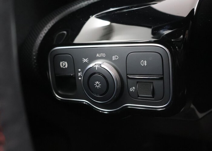 Mercedes-Benz A-Klasse 200 Business Solution AMG