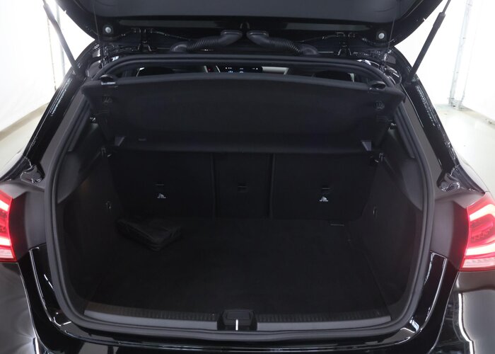 Mercedes-Benz A-Klasse 200 Business Solution AMG