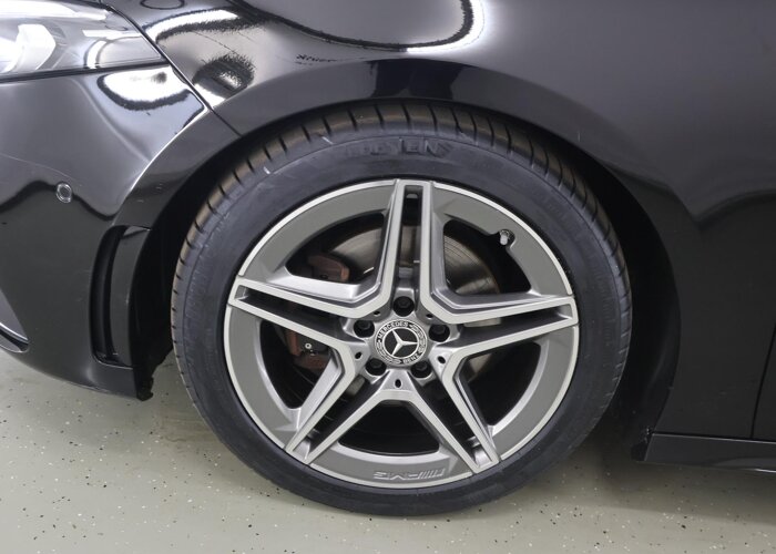 Mercedes-Benz A-Klasse 200 Business Solution AMG
