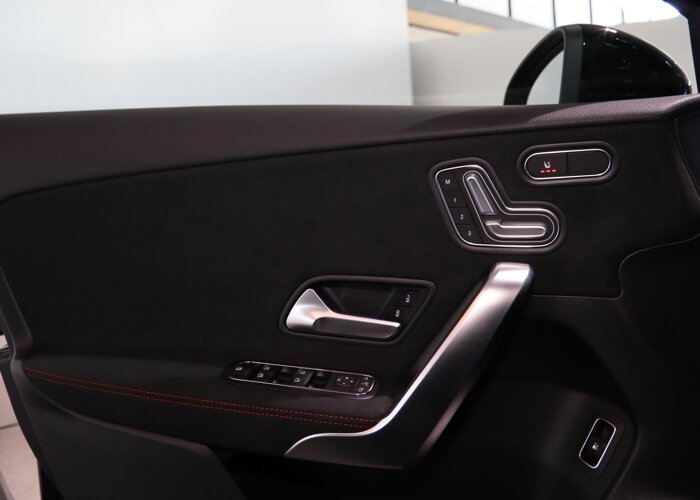 Mercedes-Benz A-Klasse 250e Business Solution AMG