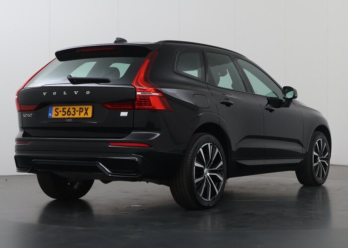 Volvo XC60 2.0 T6 Plug-in hybrid AWD Plus Dark