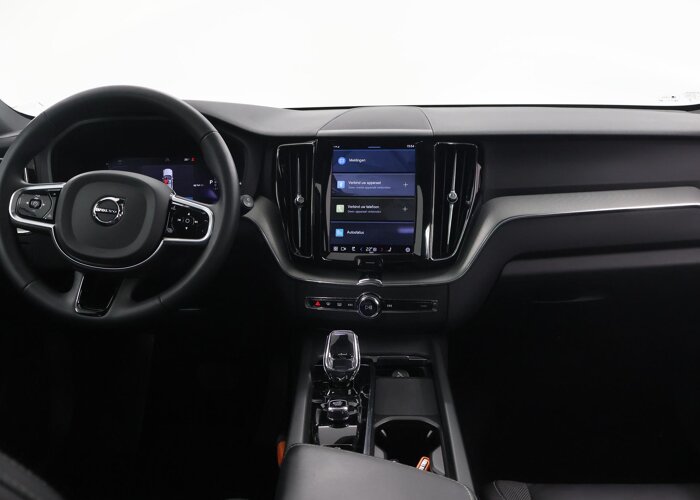 Volvo XC60 2.0 T6 Plug-in hybrid AWD Plus Dark