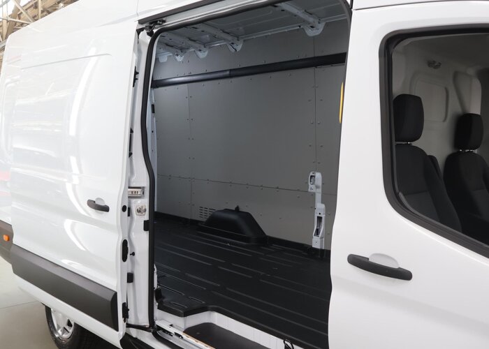 Ford Transit 350 2.0 TDCI L4H3 Trend RWD