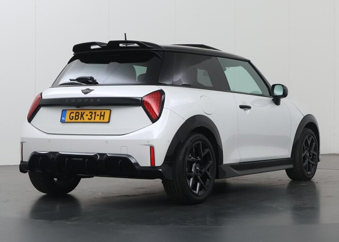 MINI 3-deurs 1.5 Cooper C John Cooper Works M
