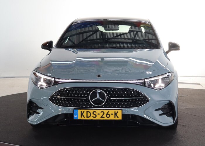 Mercedes-Benz CLA-Klasse 200 AMG Line Business Solution AMG
