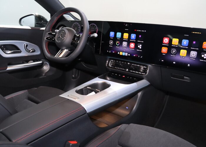 Mercedes-Benz CLA-Klasse 200 AMG Line Business Solution AMG
